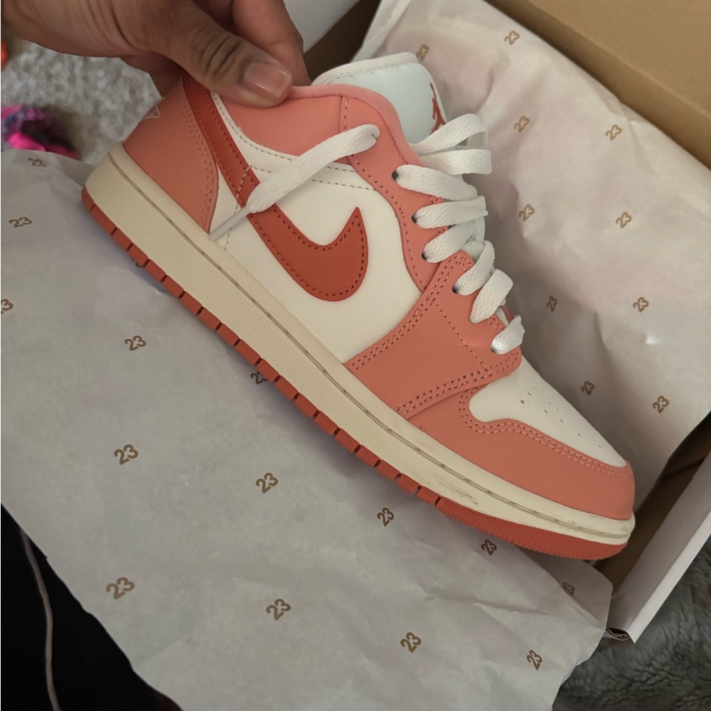 Jordan Women's Coral and Cream Sneakers
